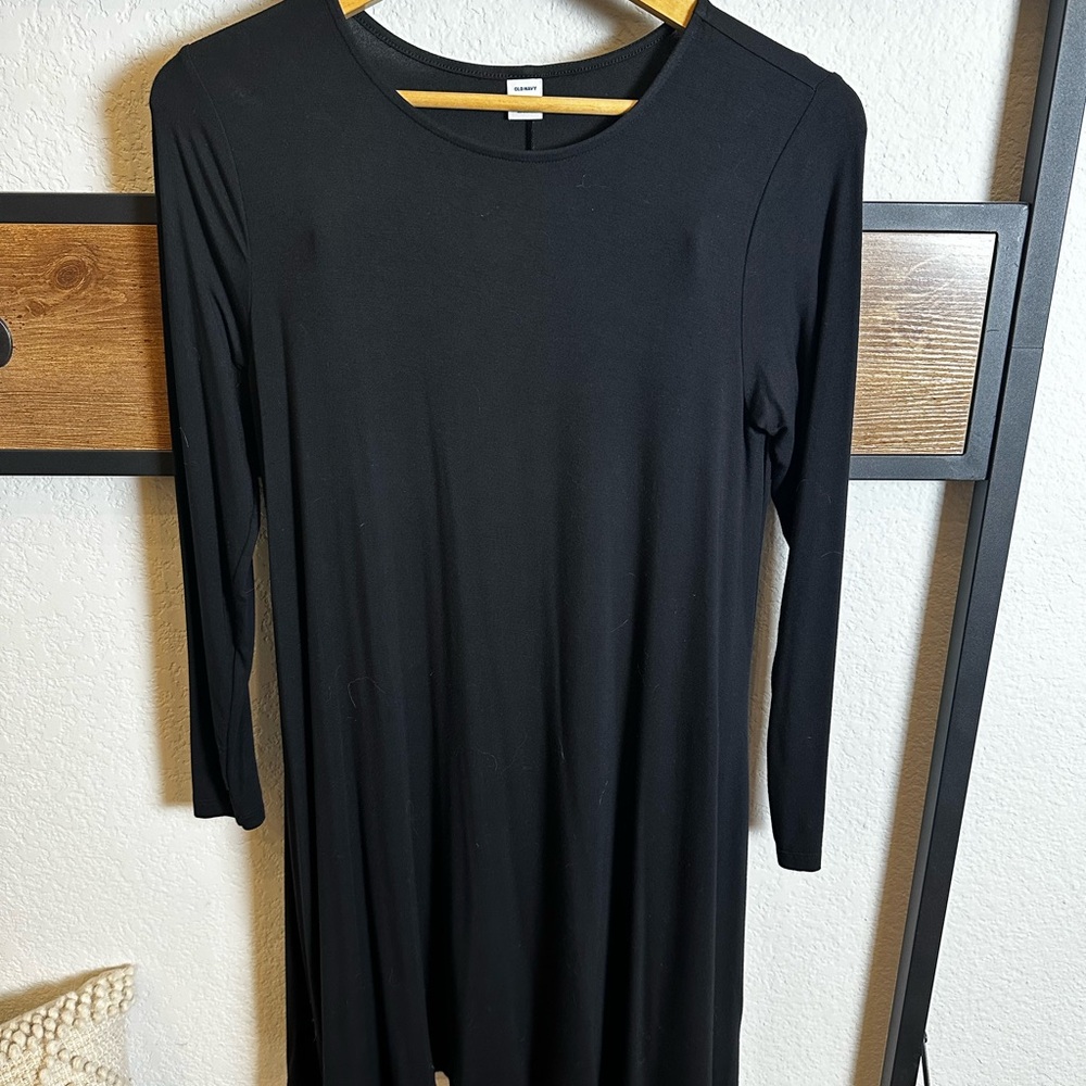 Women’s Old Navy black stretch long sleeve dress - size small - worn once